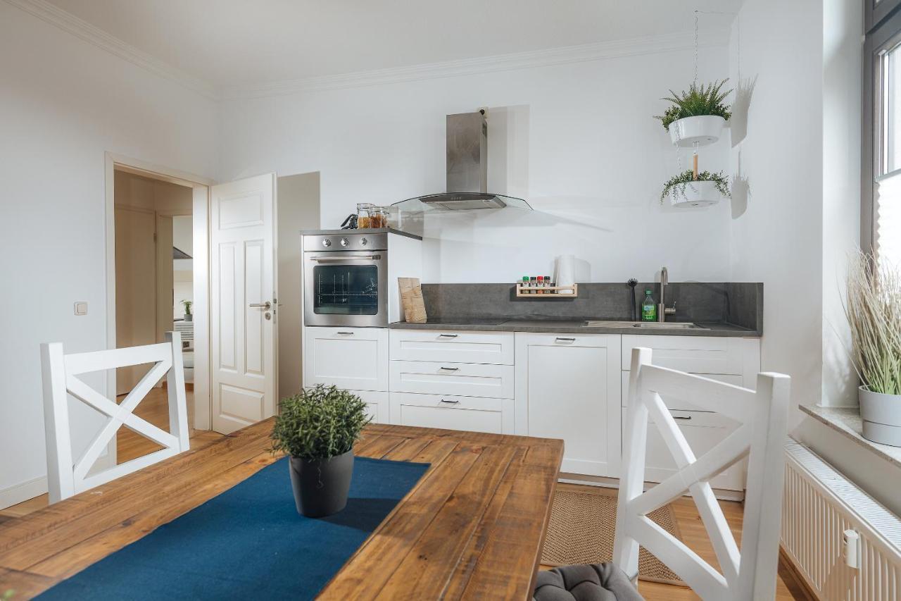 Grosse Koje Mit Terrasse Apartment Росток Екстериор снимка